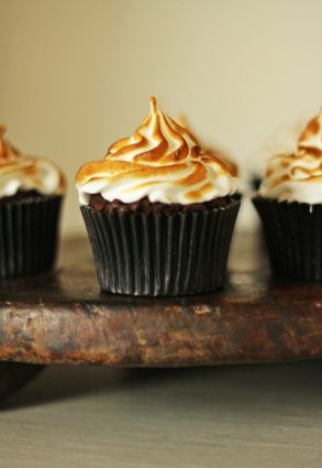 Campfire Cupcakes