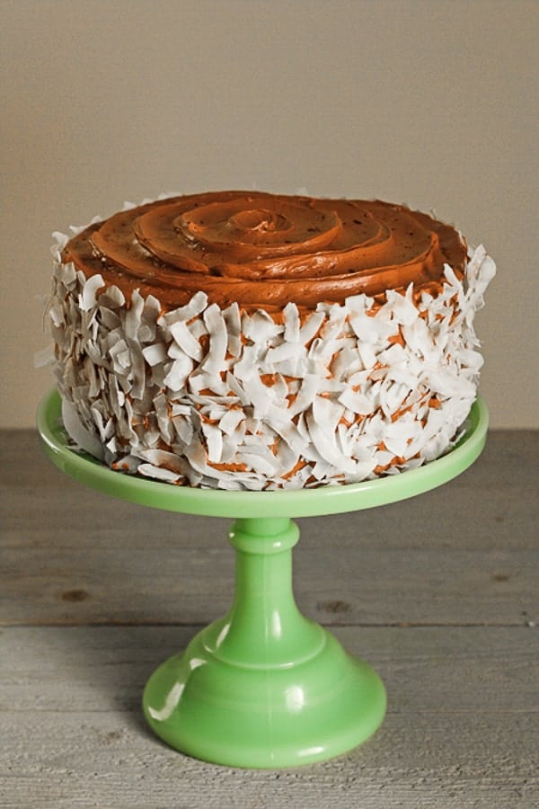 Chocolate Coconut Bounty cake - Amira's Pantry