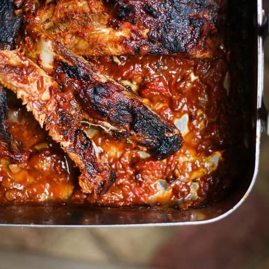 Barbecue Spare ribs in a roasting dish