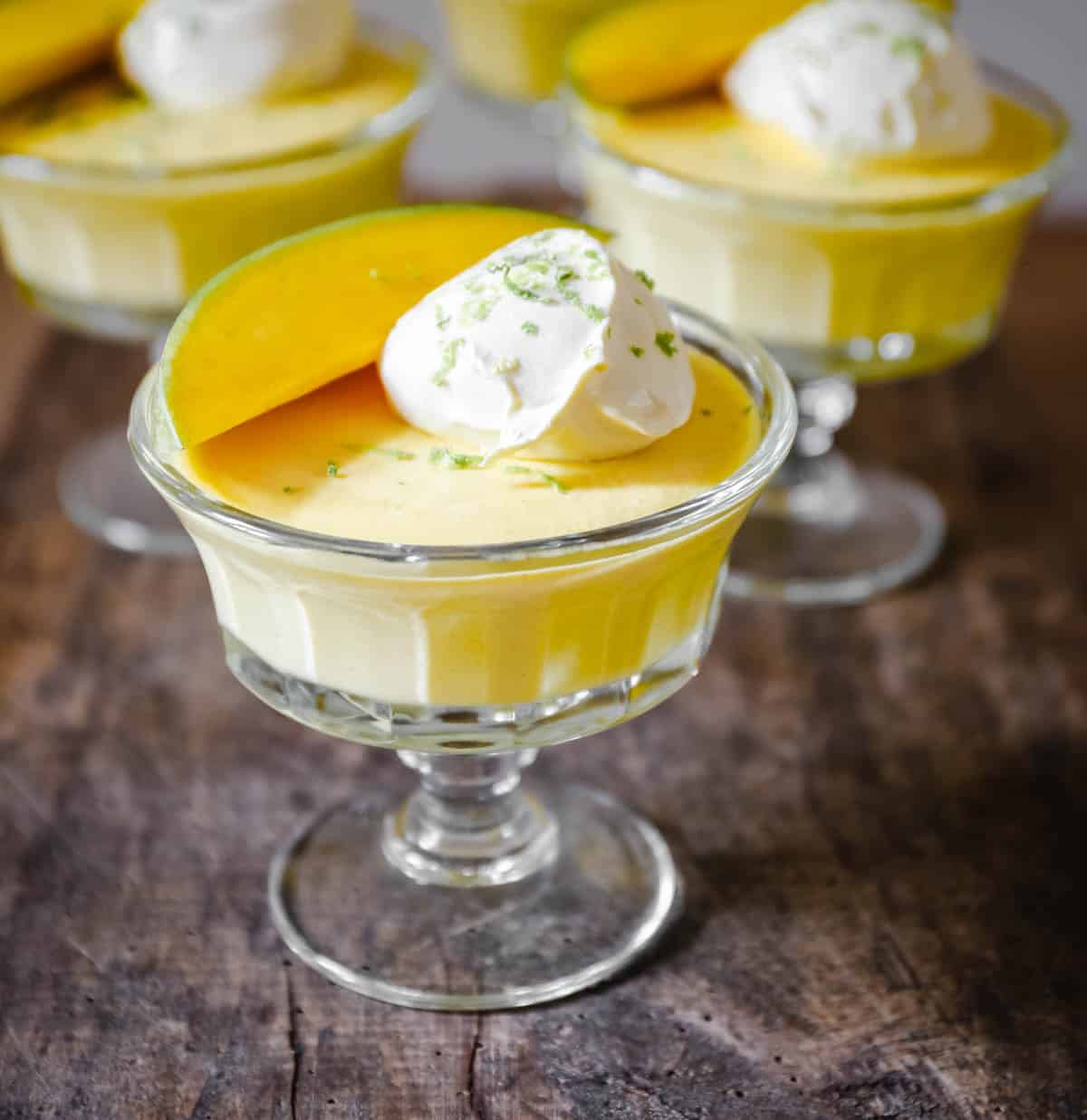 glass bowls of mango pudding