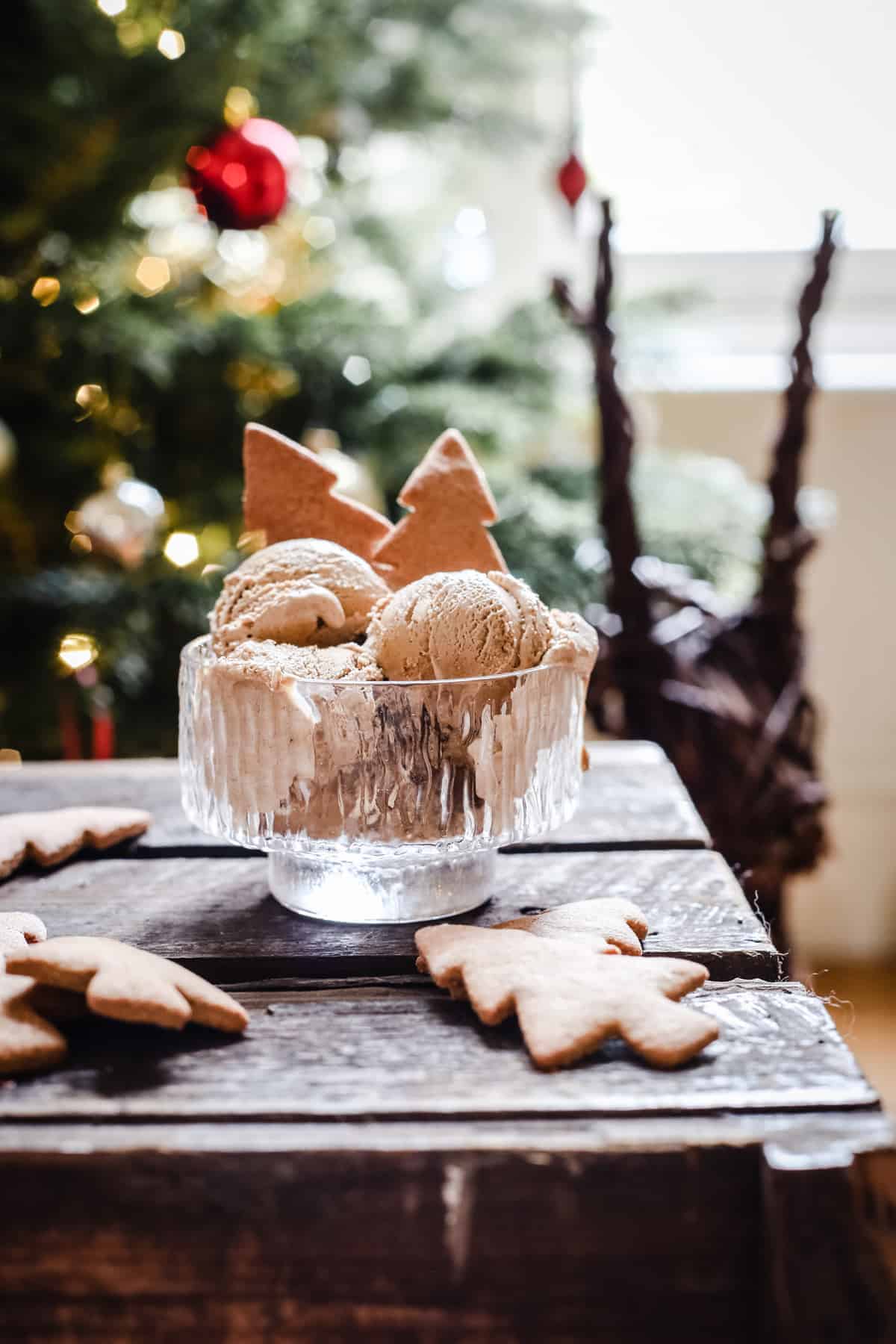 Gingerbread Ice Cream From The Larder