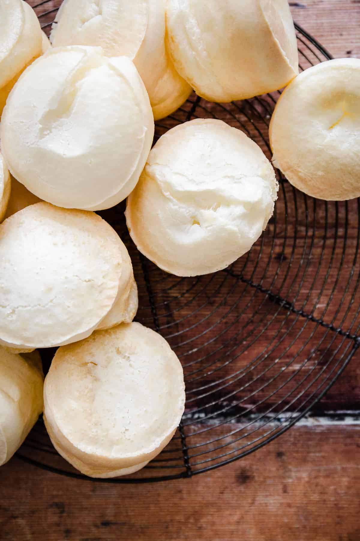 Brazilian Cheese Rolls {Pão de Queijo}