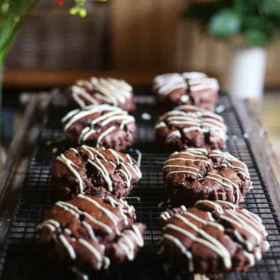 Easter Spiced Chocolate Chip Scones {gluten-free} Easter Spiced Chocolate Chip Scones {gluten-free}