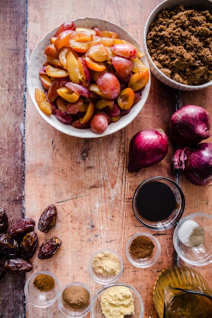 ingredients for homemade brown sauce