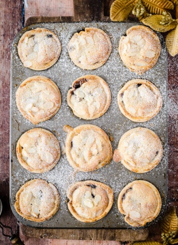 baking tin filled with mince pies