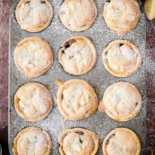baking tin filled with mince pies