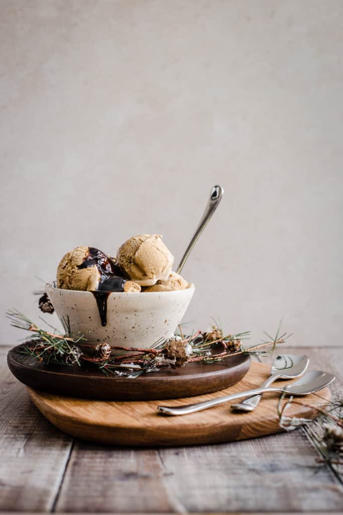 gingerbread ice cream in a bowl