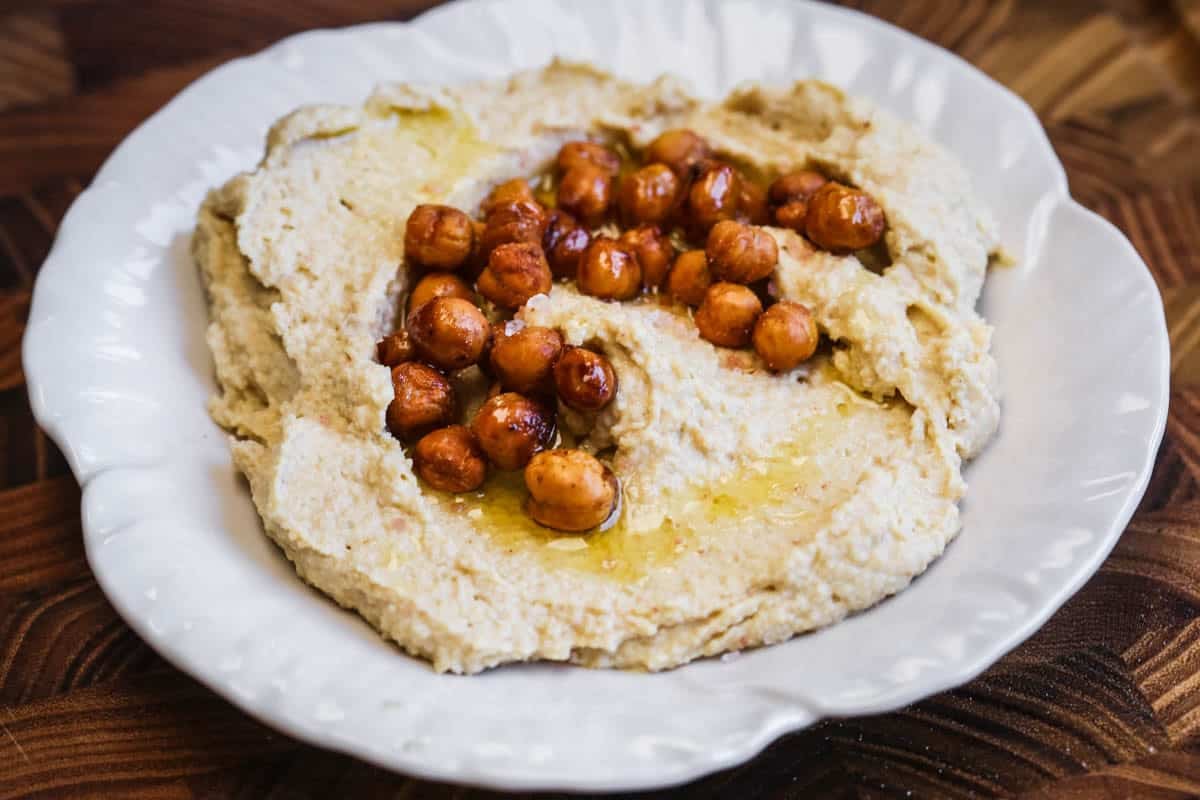 Crispy Roasted Chickpeas topping houmous.