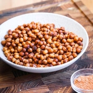 Crispy Roasted Chickpeas in a serving bowl.