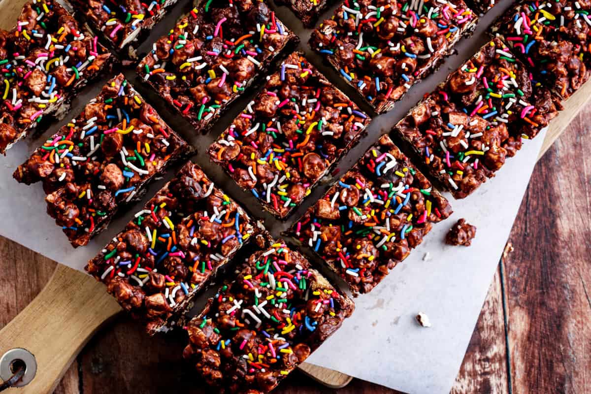 Rocky road on board, set and cut.
