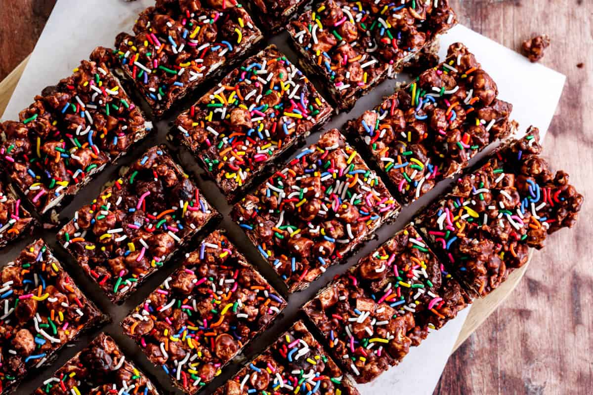 Gluten-Free Popcorn Rocky Road cut into 16 pieces.